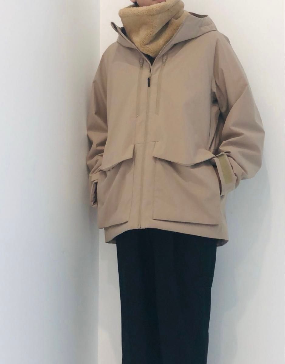 UNIQLO ユニクロ ハイブリッドダウンパーカ(3Dカット) 大きい UNIQLO ユニクロ ハイブリッドダウンパーカ(3Dカット) 大きい