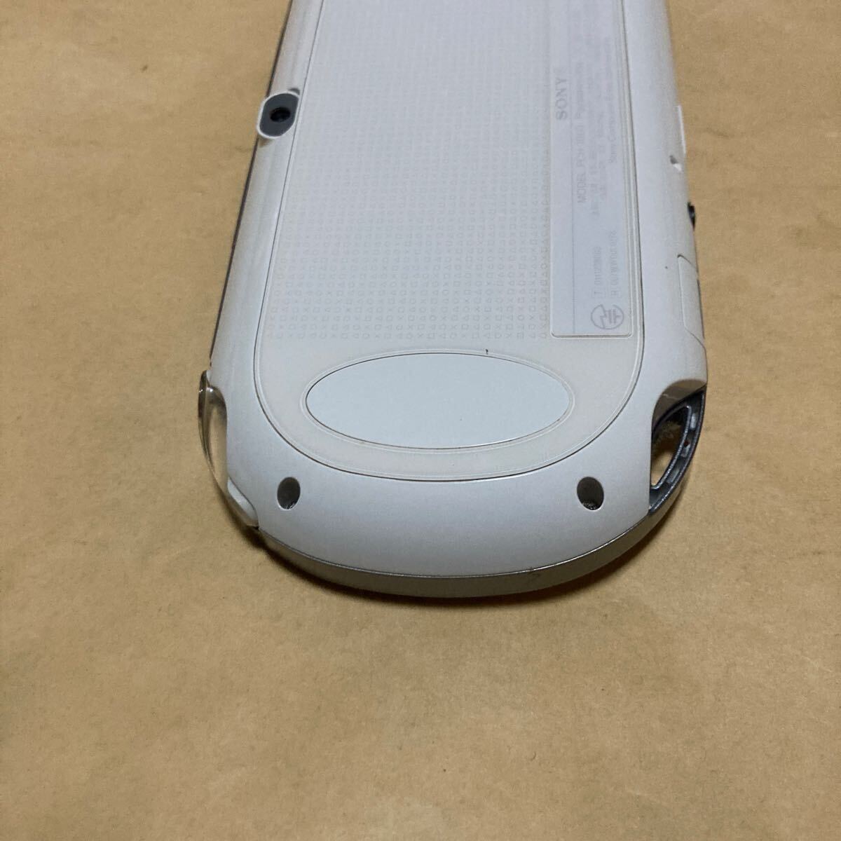 送料無料 PSVITA PCH-1000 WIFI クリスタルホワイト ジャンク 送料無料 PSVITA PCH-1000 WIFI クリスタルホワイト ジャンク
