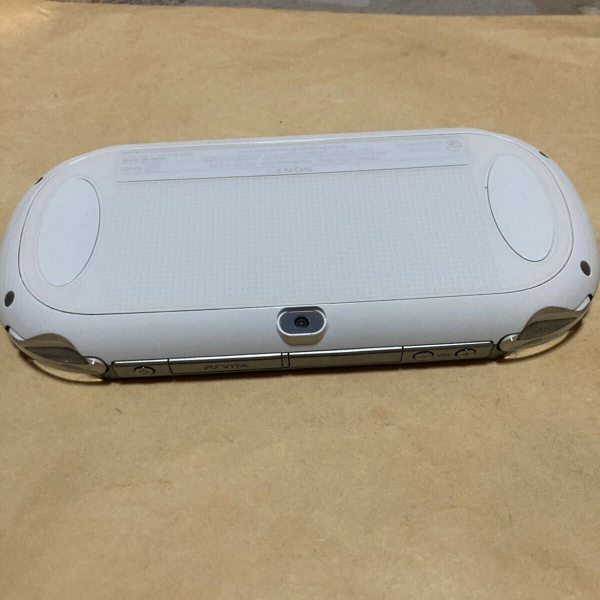 送料無料 PSVITA PCH-1000 WIFI クリスタルホワイト ジャンク 送料無料 PSVITA PCH-1000 WIFI クリスタルホワイト ジャンク