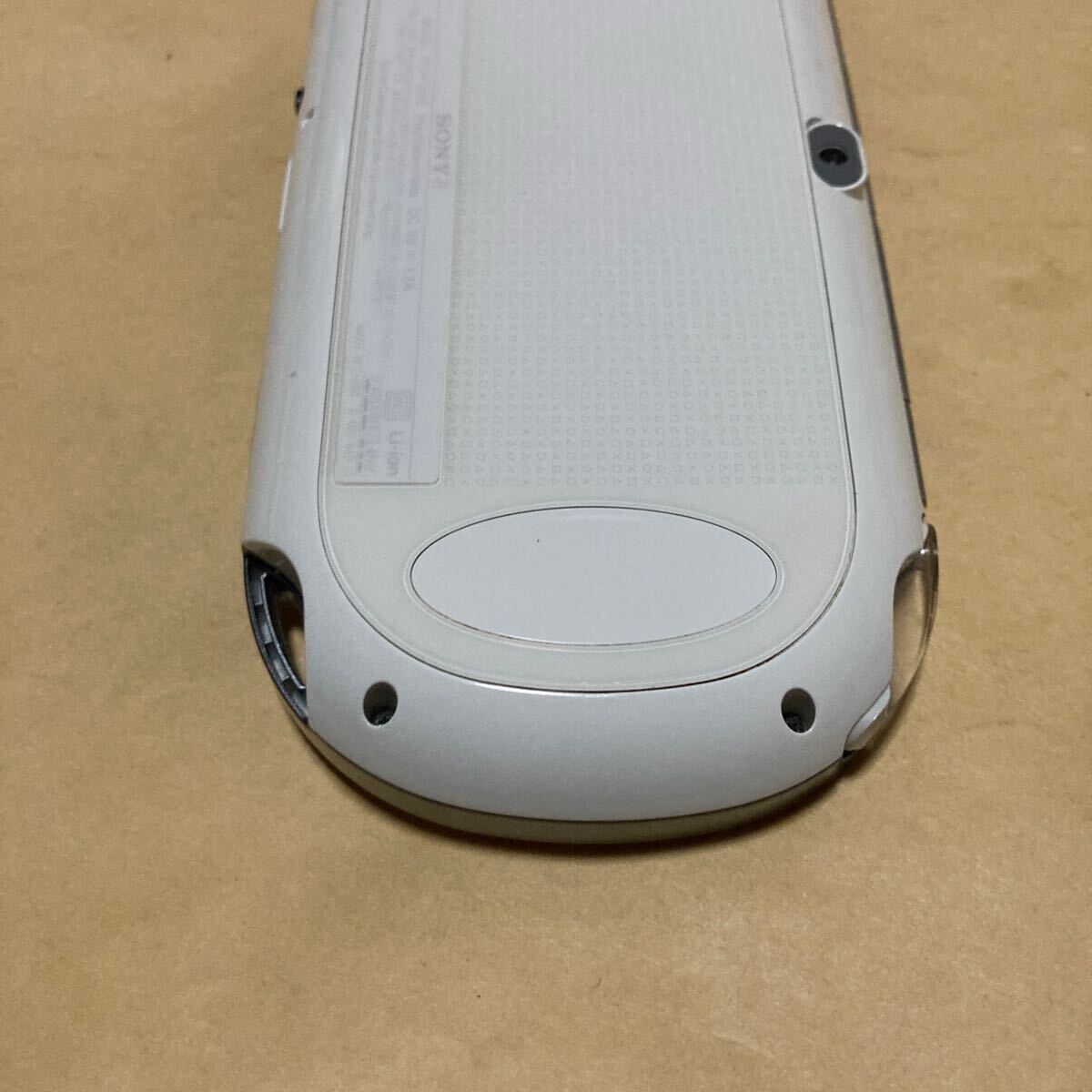 送料無料 PSVITA PCH-1000 WIFI クリスタルホワイト ジャンク 送料無料 PSVITA PCH-1000 WIFI クリスタルホワイト ジャンク