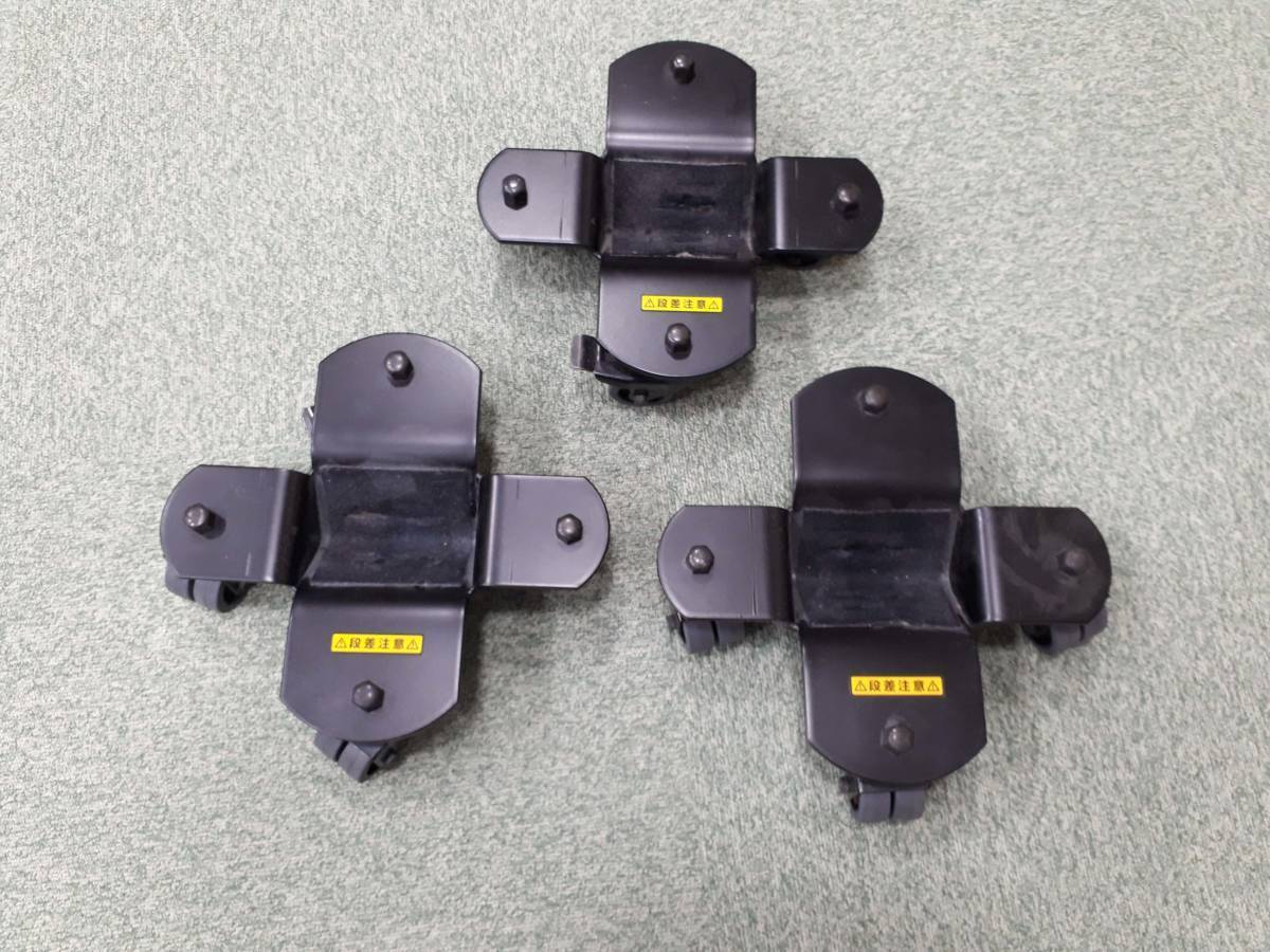 中古 グランドピアノ補助キャスター 写真の3つセット 中古 グランドピアノ補助キャスター 写真の3つセット