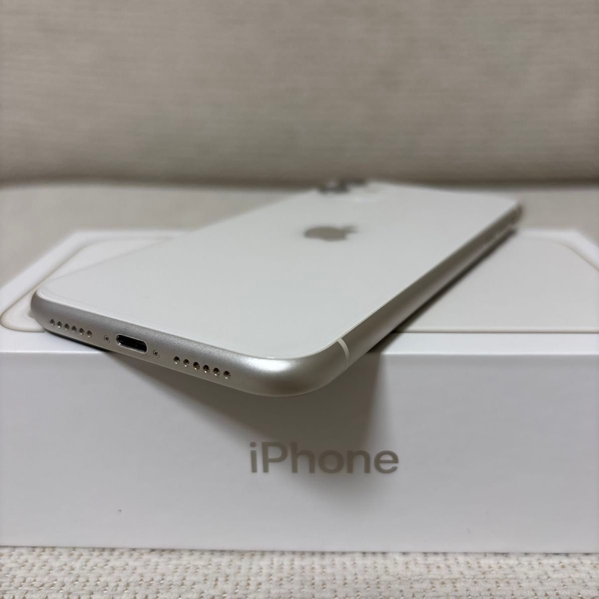 Apple iPhone11 64GB ホワイト SIMフリー 極上美品|Yahoo Apple iPhone11 64GB ホワイト SIMフリー 極上美品|Yahoo