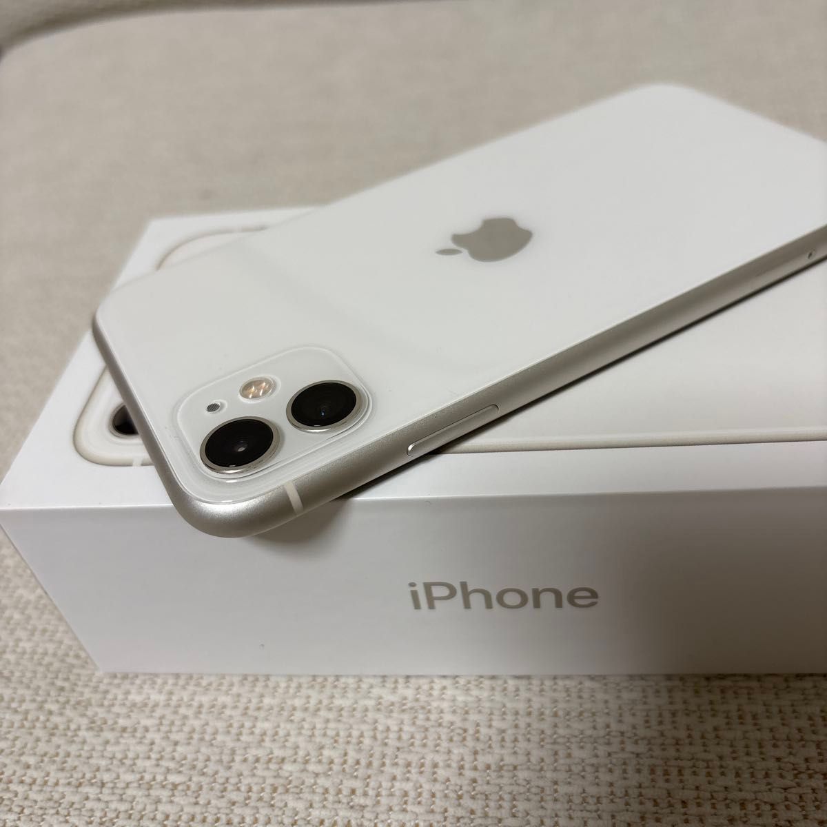 Apple iPhone11 64GB ホワイト SIMフリー 極上美品|Yahoo Apple iPhone11 64GB ホワイト SIMフリー 極上美品|Yahoo