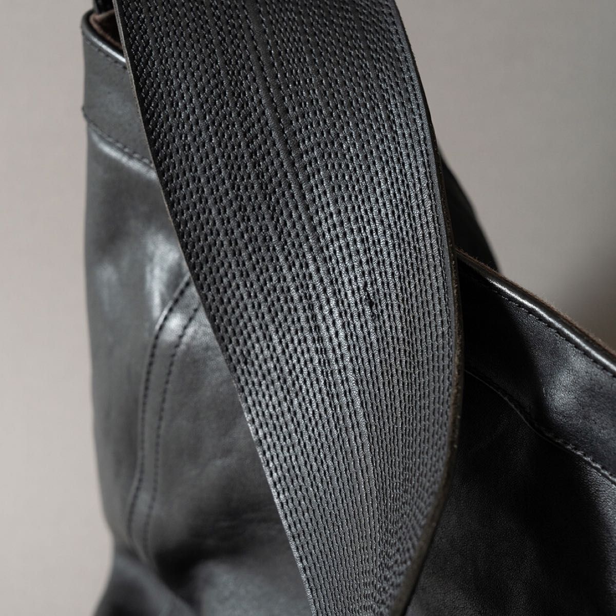 T T LOT 004 NEWSBOY BAG HORSE LEATHER|Yahoo!フリマ(旧 T T LOT 004 NEWSBOY BAG HORSE LEATHER|Yahoo!フリマ(旧