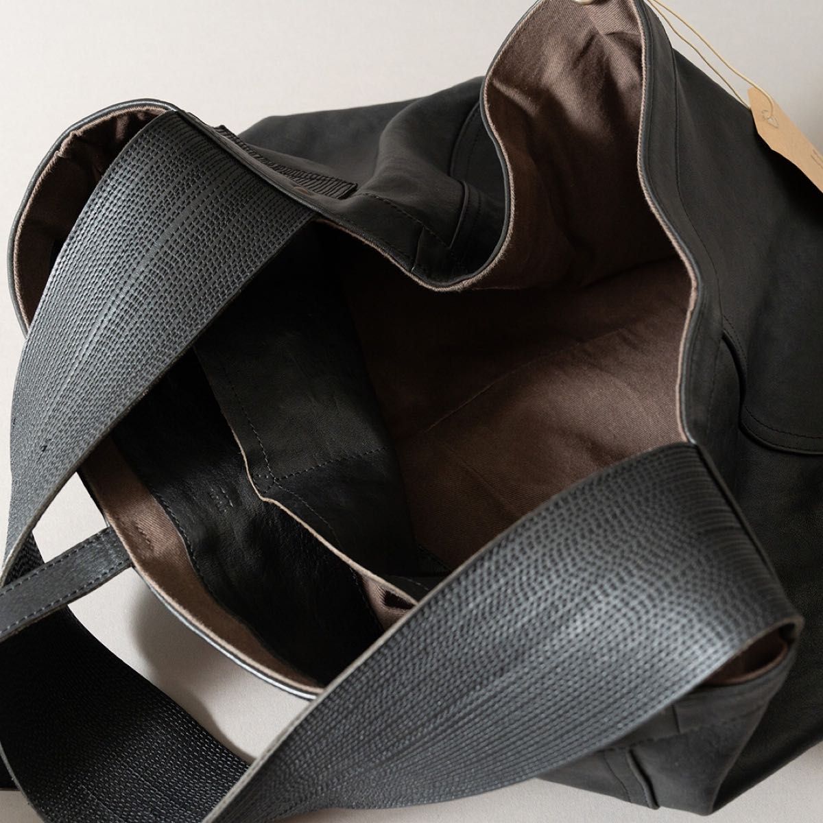 T T LOT 004 NEWSBOY BAG HORSE LEATHER|Yahoo!フリマ(旧 T T LOT 004 NEWSBOY BAG HORSE LEATHER|Yahoo!フリマ(旧