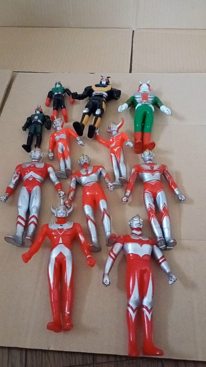 ウルトラマン 仮面ライダー ソフビ人形 11個