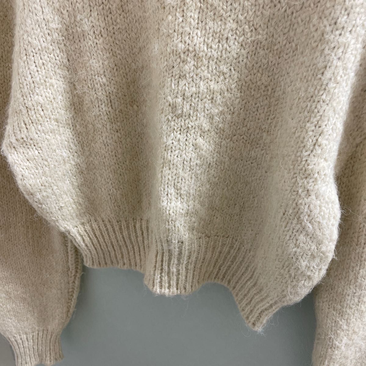 ZARA ザラニットセーターショート丈 ケーブル編み ニット