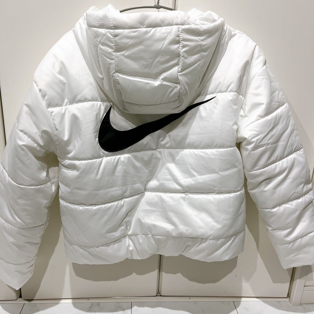 美品】NIKE ダウンジャケット ホワイト S|Yahoo!フリマ(旧 美品】NIKE ダウンジャケット ホワイト S|Yahoo!フリマ(旧