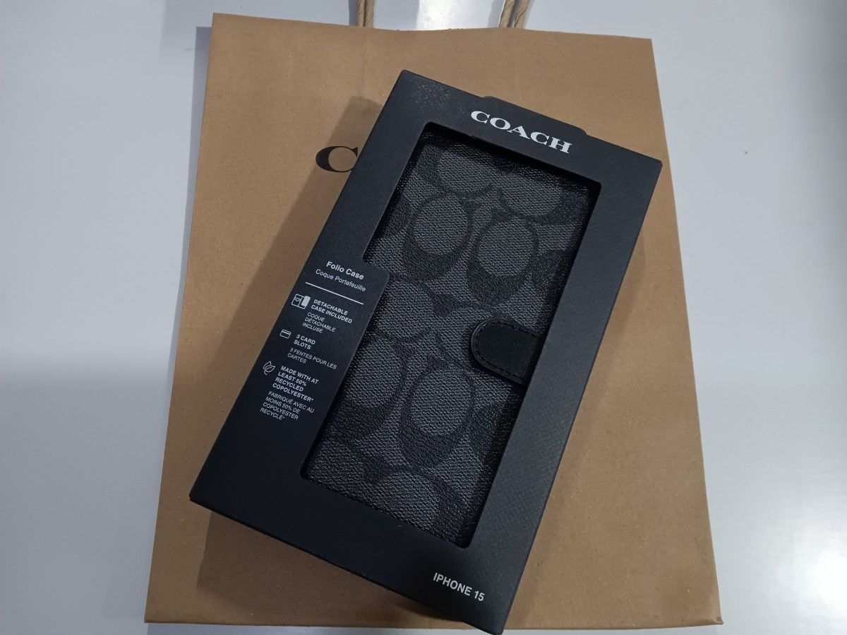 美品　COACH iPhone 15 手帳型ケース チャコール　シグネチャー Amazon.co.jp: [Coach] iPhone 15 Proケース 手帳型 Folio Case