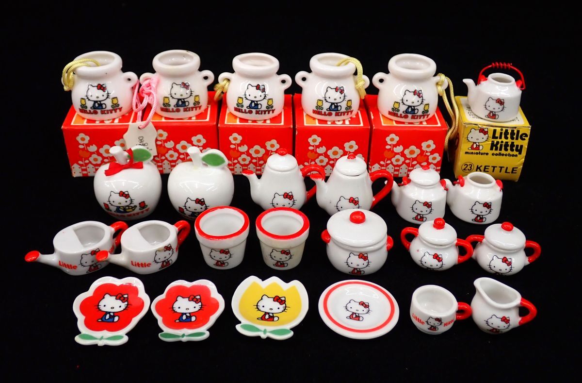 希少2003年製ハローキティダニエルアクセサリートレイ非売品 希少2003年製ハローキティダニエルアクセサリートレイ非売品