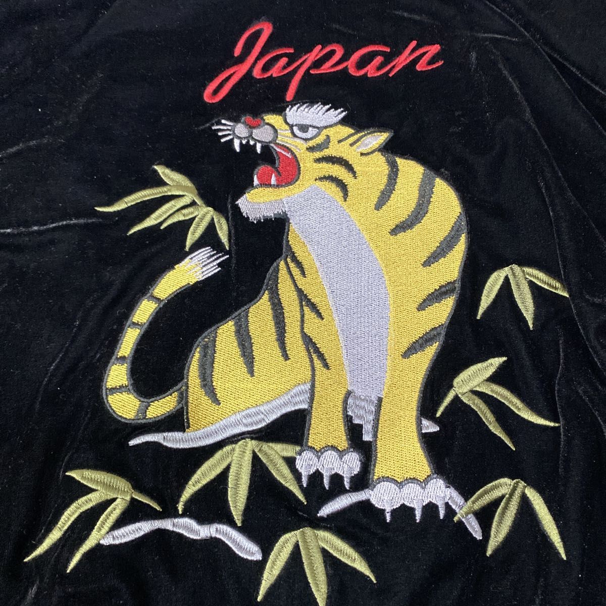 極美品 Champion チャンピオン スカジャン ベロア 別珍 刺繍 虎 極美品 Champion チャンピオン スカジャン ベロア 別珍 刺繍 虎