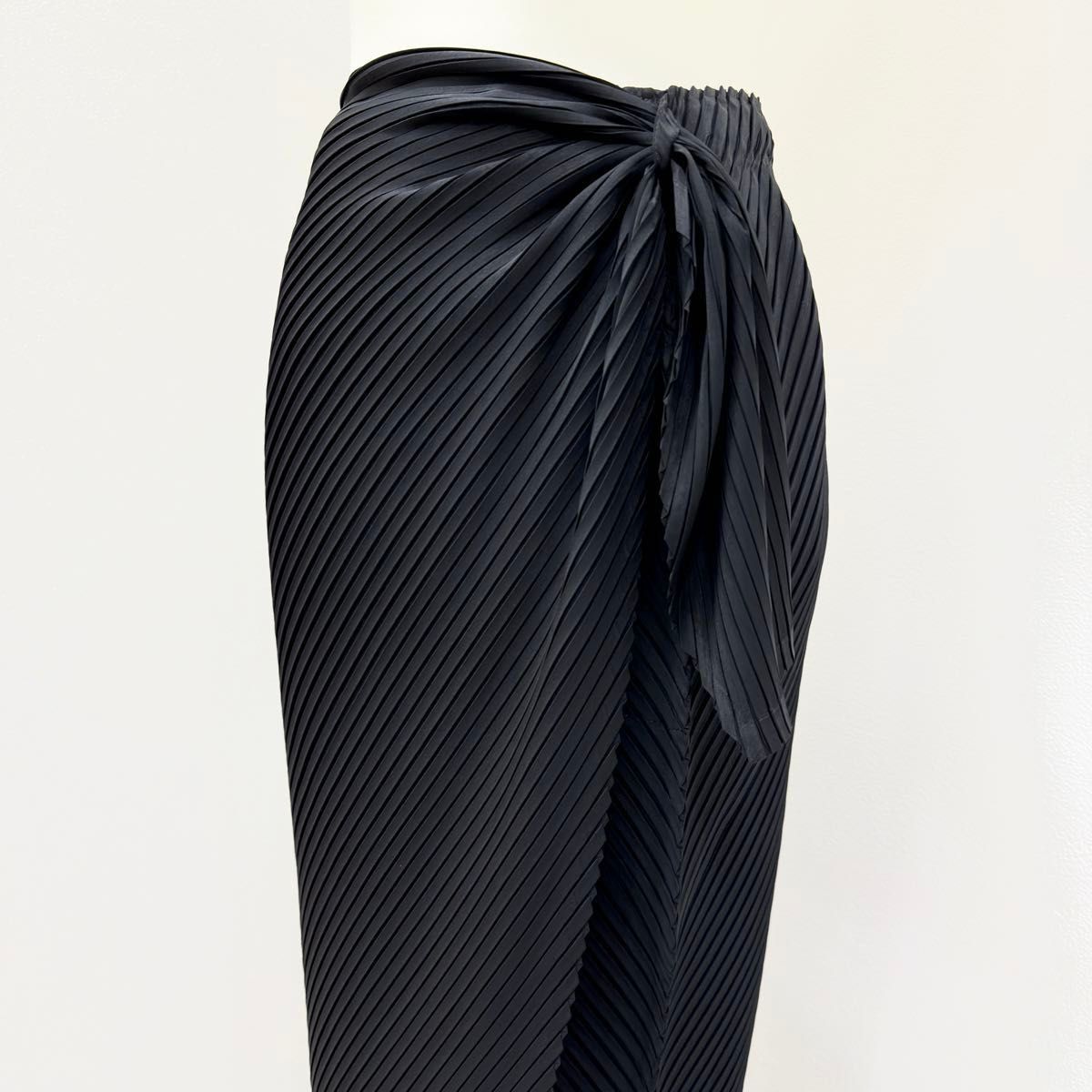ISSEY MIYAKE VIGOR PLEATS SOLID ロングスカード|Yahoo!フリマ ISSEY MIYAKE VIGOR PLEATS SOLID ロングスカード|Yahoo!フリマ