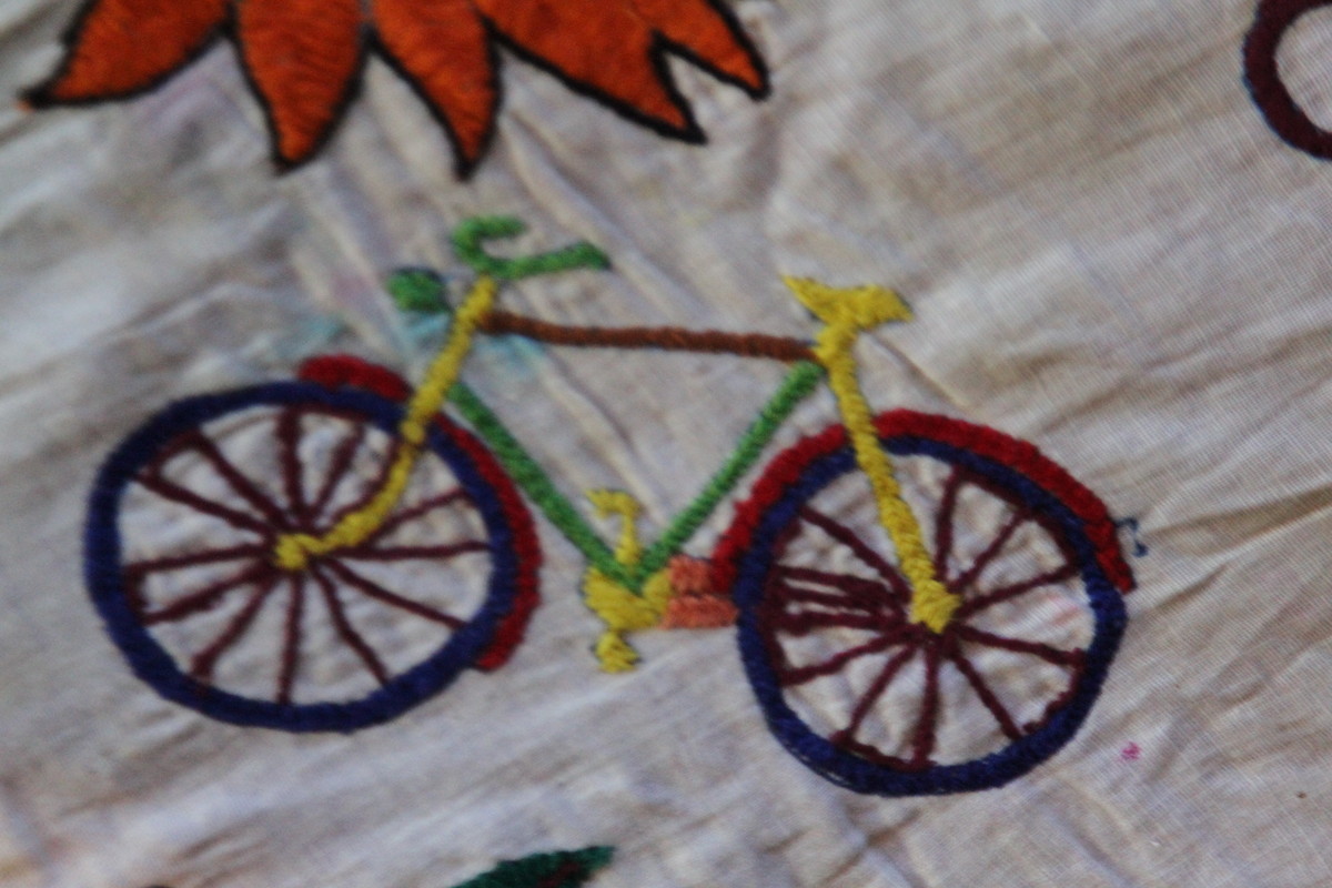  India gjala-to district. . temple. wall decoration 1930 period bicycle pattern 