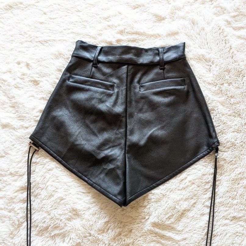 パンツ meltthelady leather like short pants melt the lady / leather like short pants