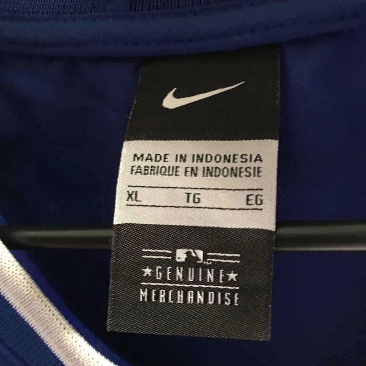 美品 NIKE dodgers ナイキ ドジャース ナイロン プルオーバー 美品 NIKE dodgers ナイキ ドジャース ナイロン プルオーバー