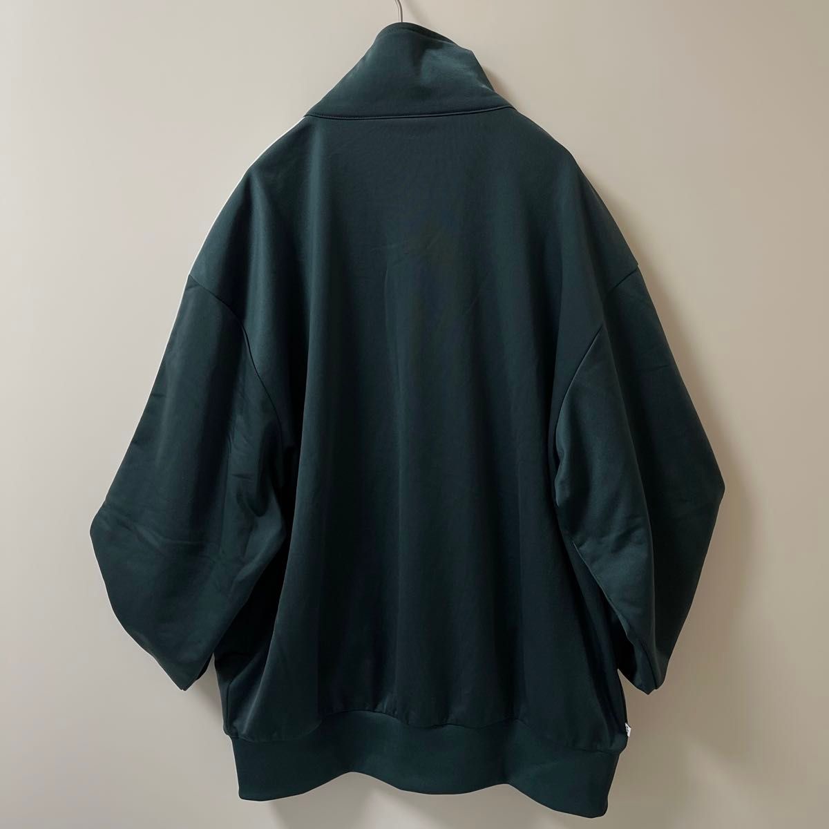 2XL新品同様】アディダス刺繍トラックジャケット古着ジャージ 2XL新品同様】アディダス刺繍トラックジャケット古着ジャージ