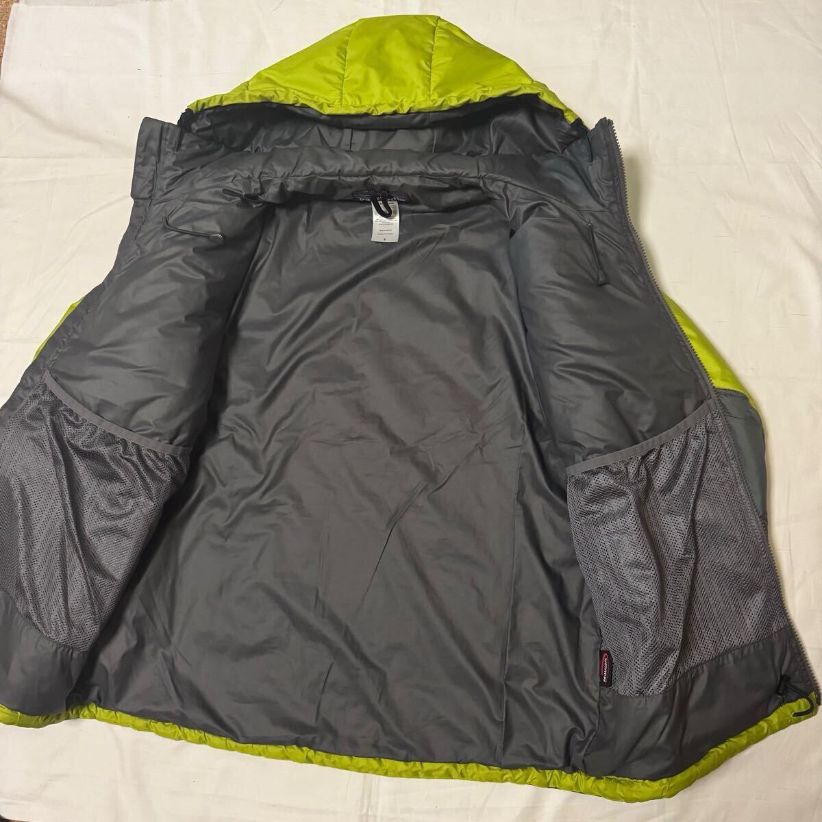 希少 Sサイズ 極美品【2010・廃盤プリマロフト】 patagonia 希少 Sサイズ 極美品【2010・廃盤プリマロフト】 patagonia
