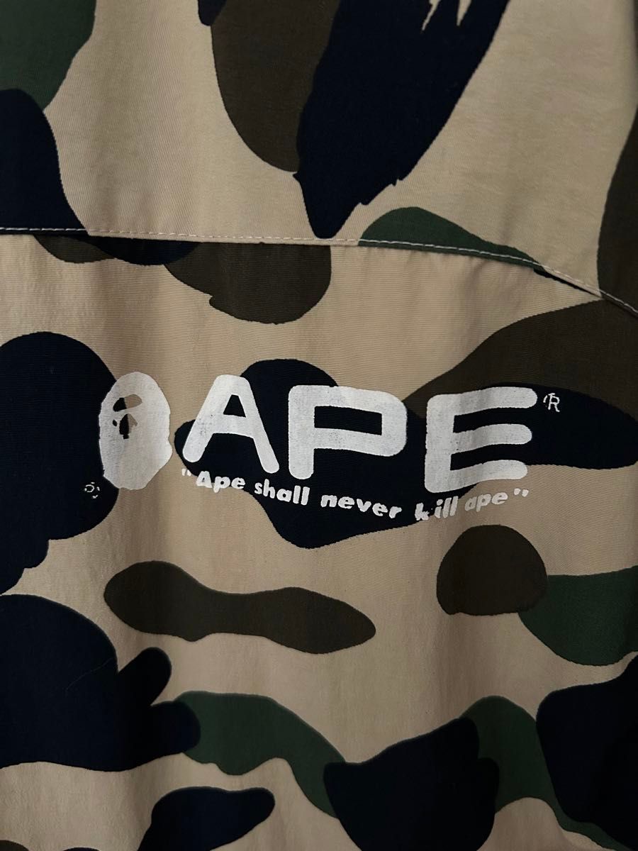 A BATHING APE 迷彩 ナイロンジャケット