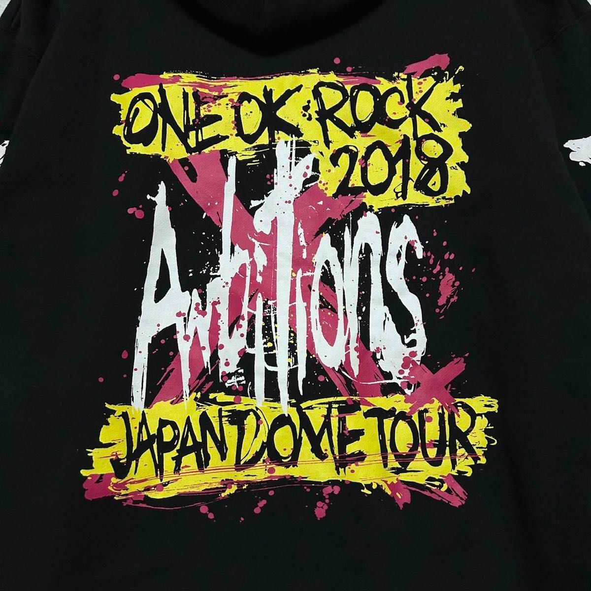ワンオク ONE OK ROCK ツアーパーカー 2018 Mサイズ ブラック ワンオク ONE OK ROCK ツアーパーカー 2018 Mサイズ ブラック
