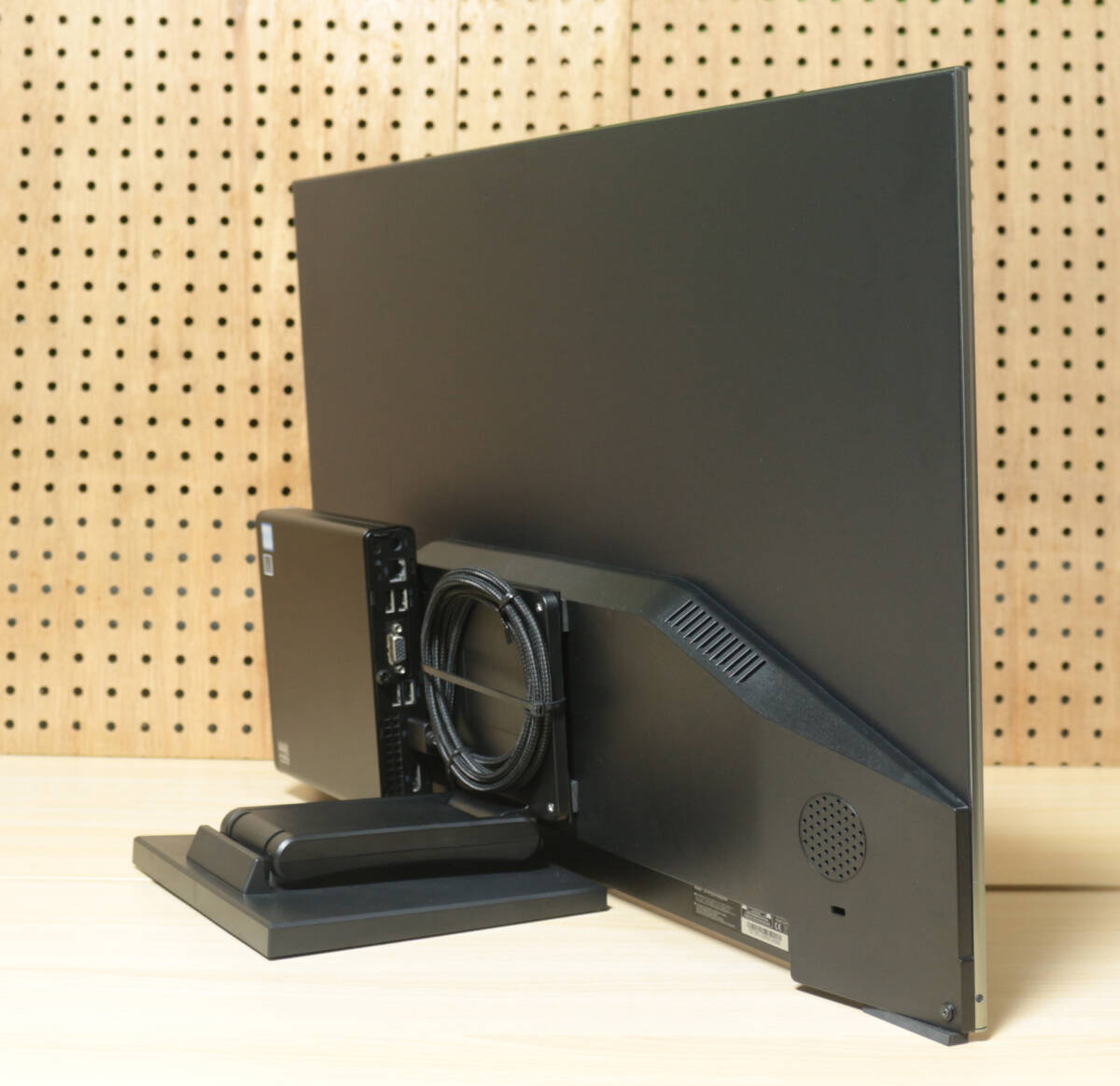 美品 31 5型 2K ワイド大型高精細ディスプレイ+HP EliteDesk 美品 31 5型 2K ワイド大型高精細ディスプレイ+HP EliteDesk