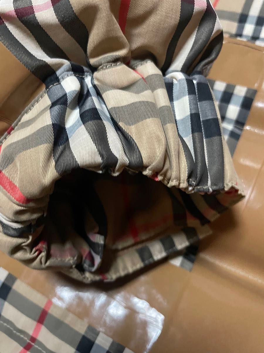 美品 BURBERRY ダウンジャケット テープディテール ガムテープ 美品 BURBERRY ダウンジャケット テープディテール ガムテープ