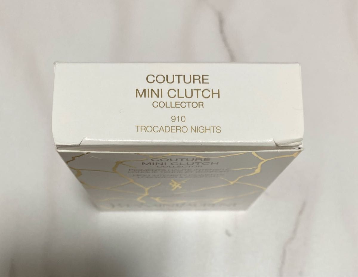 YSL アイシャドウ クチュール ミニクラッチ コレクター 910 YSL アイシャドウ クチュール ミニクラッチ コレクター 910