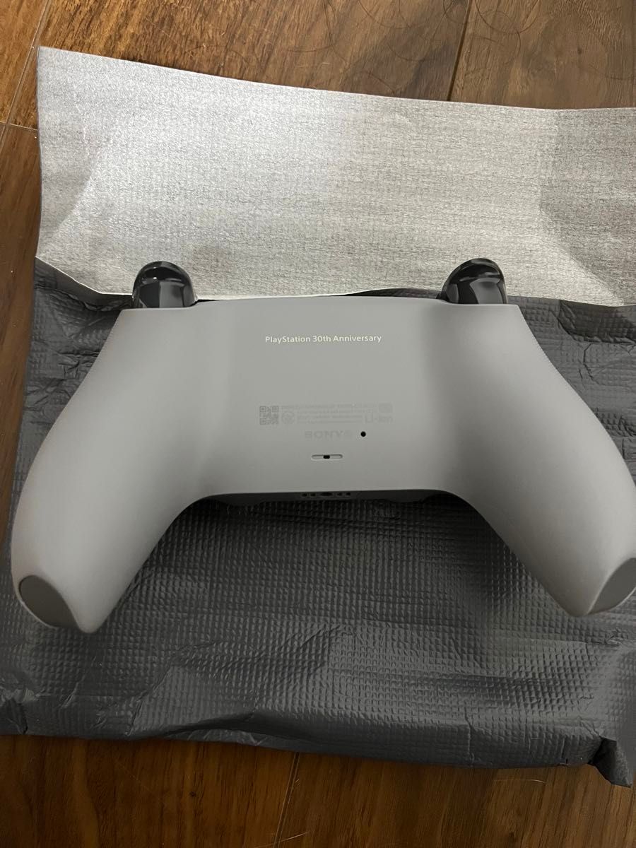 PS5】DualSense(R) ワイヤレスコントローラー 30周年 PS5】DualSense(R) ワイヤレスコントローラー 30周年