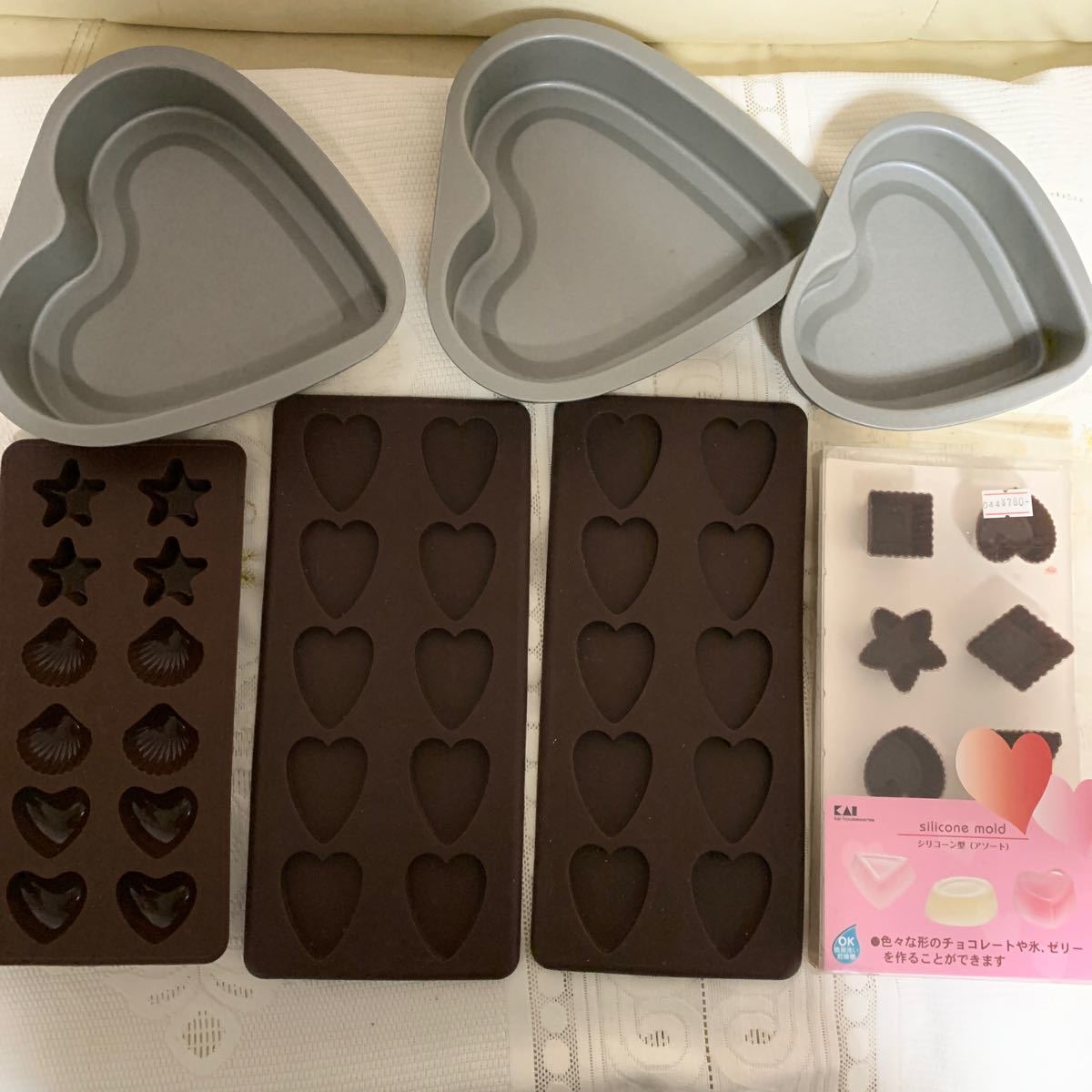 製菓用品　シリコン　ハート型　ケーキ型　手作り菓子　手作りケーキ　貝印　