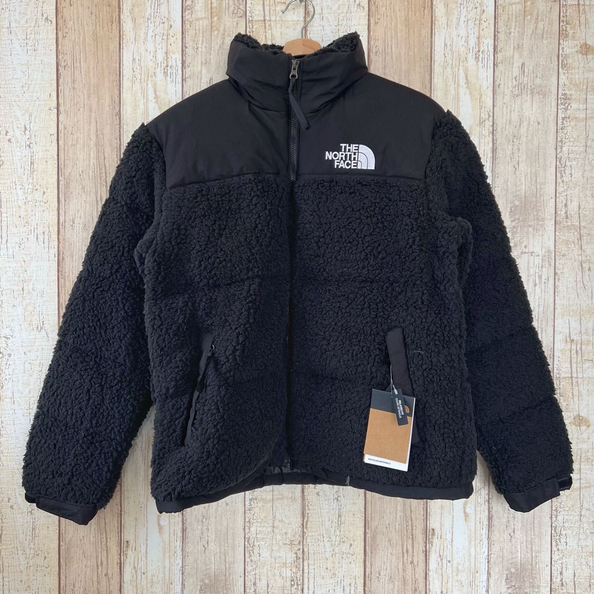海外限定】TNF ヌプシ ダウンジャケット ブラック US/M 日本 海外限定】TNF ヌプシ ダウンジャケット ブラック US/M 日本