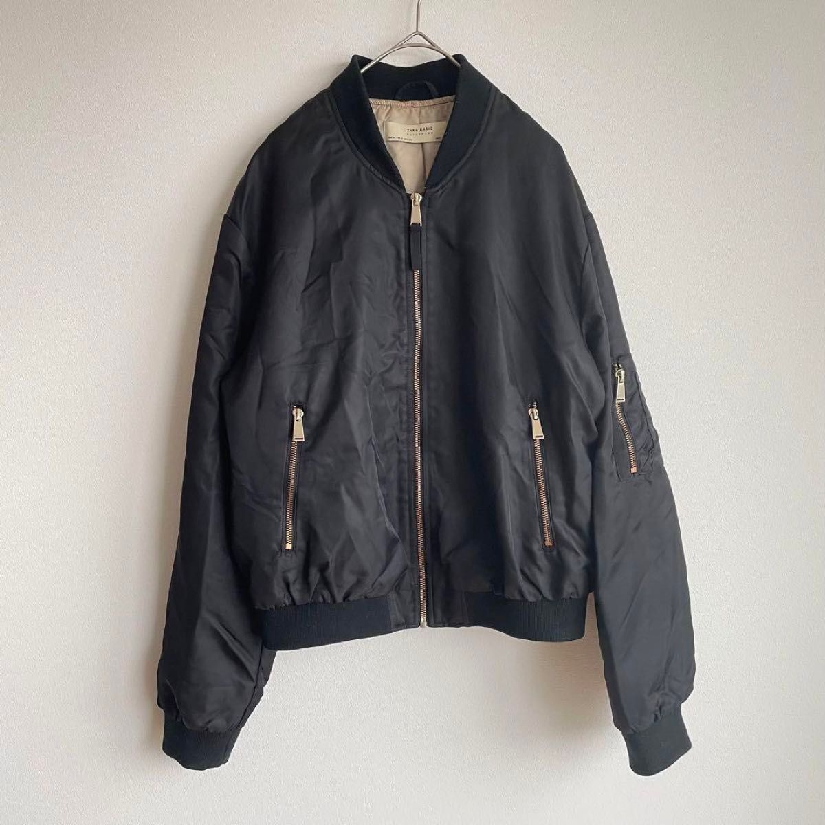 ZARA ザラ MA-1 ブルゾン フライトジャケット 黒 M アウター ZARA ザラ MA-1 ブルゾン フライトジャケット 黒 M アウター