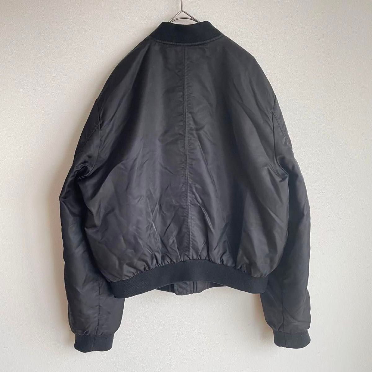 ZARA ザラ MA-1 ブルゾン フライトジャケット 黒 M アウター ZARA ザラ MA-1 ブルゾン フライトジャケット 黒 M アウター