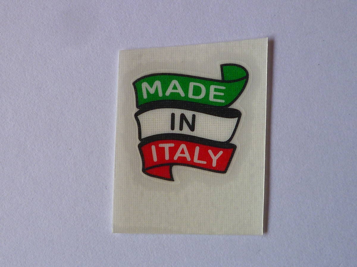 Этикетка италия. Этикетка made in Italy. Наклейка made in Italy. Наклейка Италия наклейки. Стикеры Италия.