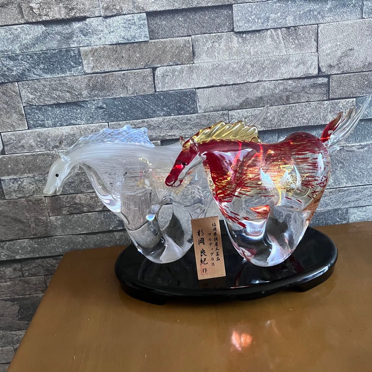 ウマ 馬 午 干支 紅白ペア ガラス置物 オブジェ 硝子細工 マルティグラス マルティガラス Multi Glass クリスタル