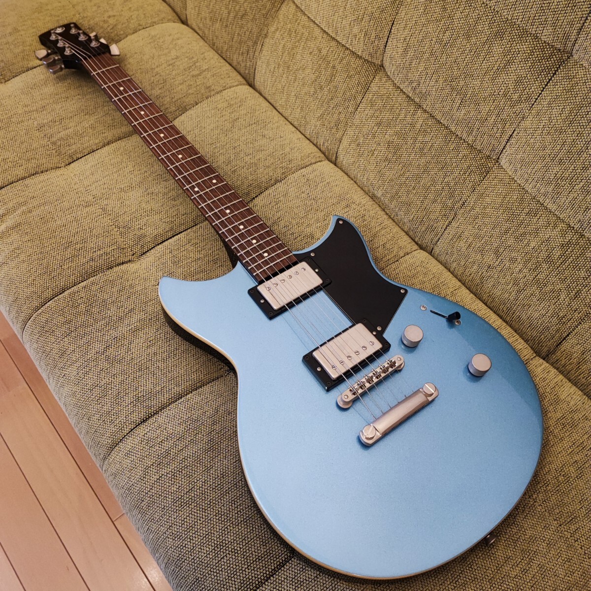 【美品】YAMAHA レヴスター RS420 中古 ギター&スタンド Yahoo!オークション - ヤマハ REVSTAR RS420 ファクトリーブルー