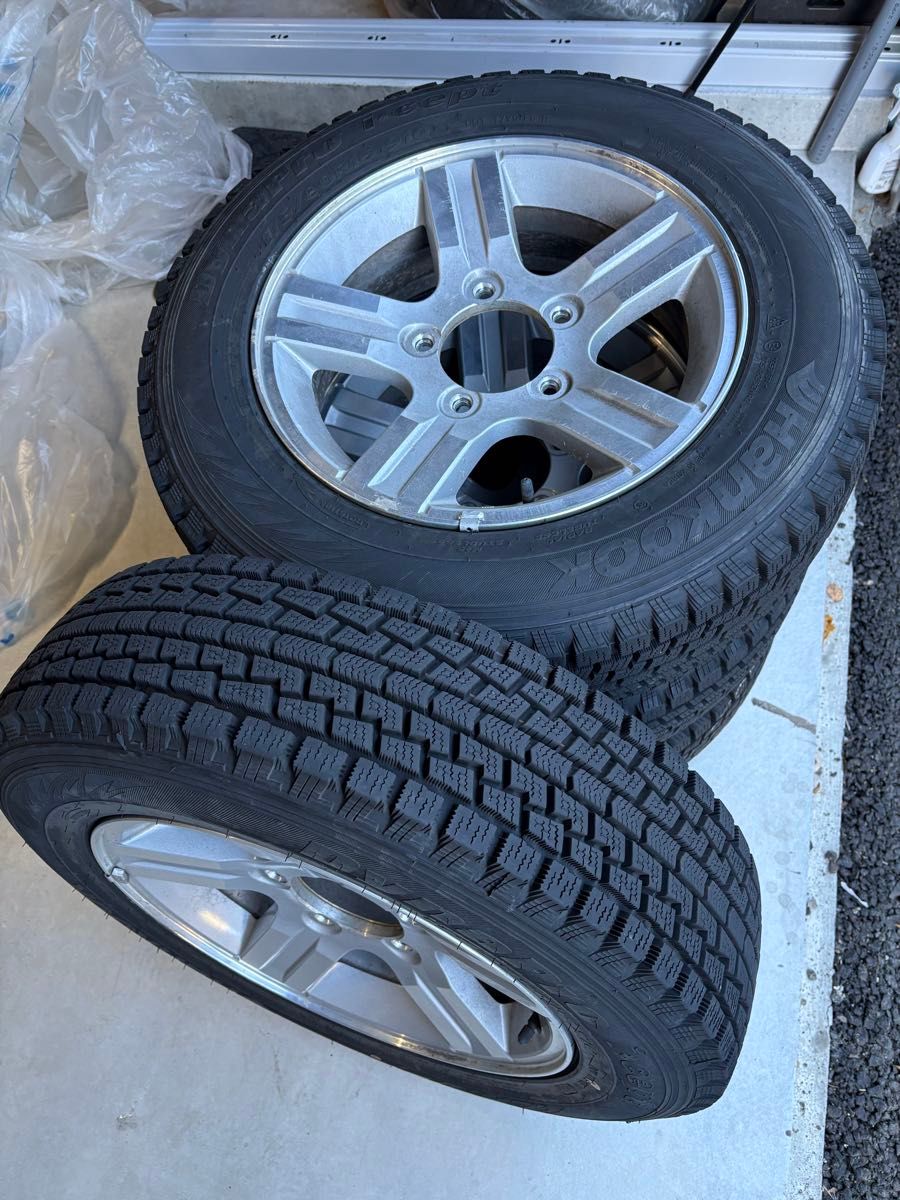 送料込 ジムニー スタッドレス 冬 タイヤ 175/80r16 バリ山 送料込 ジムニー スタッドレス 冬 タイヤ 175/80r16 バリ山