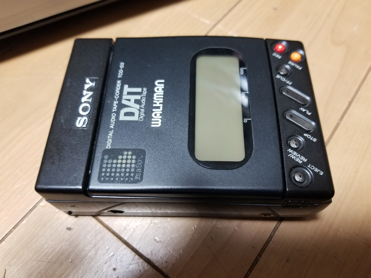 SONY portable DAT TCD-D3 operation did . Junk 