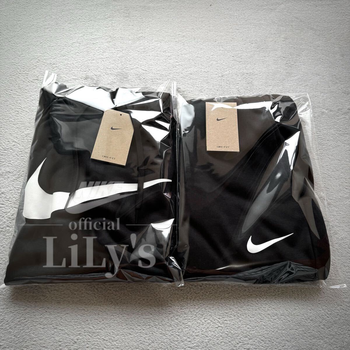 新品 ナイキ上下セットアップ Mサイズ スウォッシュ NIKE 黒白 新品 ナイキ上下セットアップ Mサイズ スウォッシュ NIKE 黒白