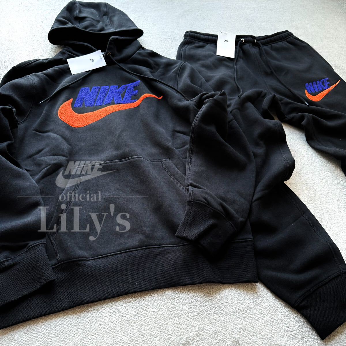 新品未使用 NIKE上下セットアップ XLサイズ 黒 ブラック ナイキ 新品未使用 NIKE上下セットアップ XLサイズ 黒 ブラック ナイキ