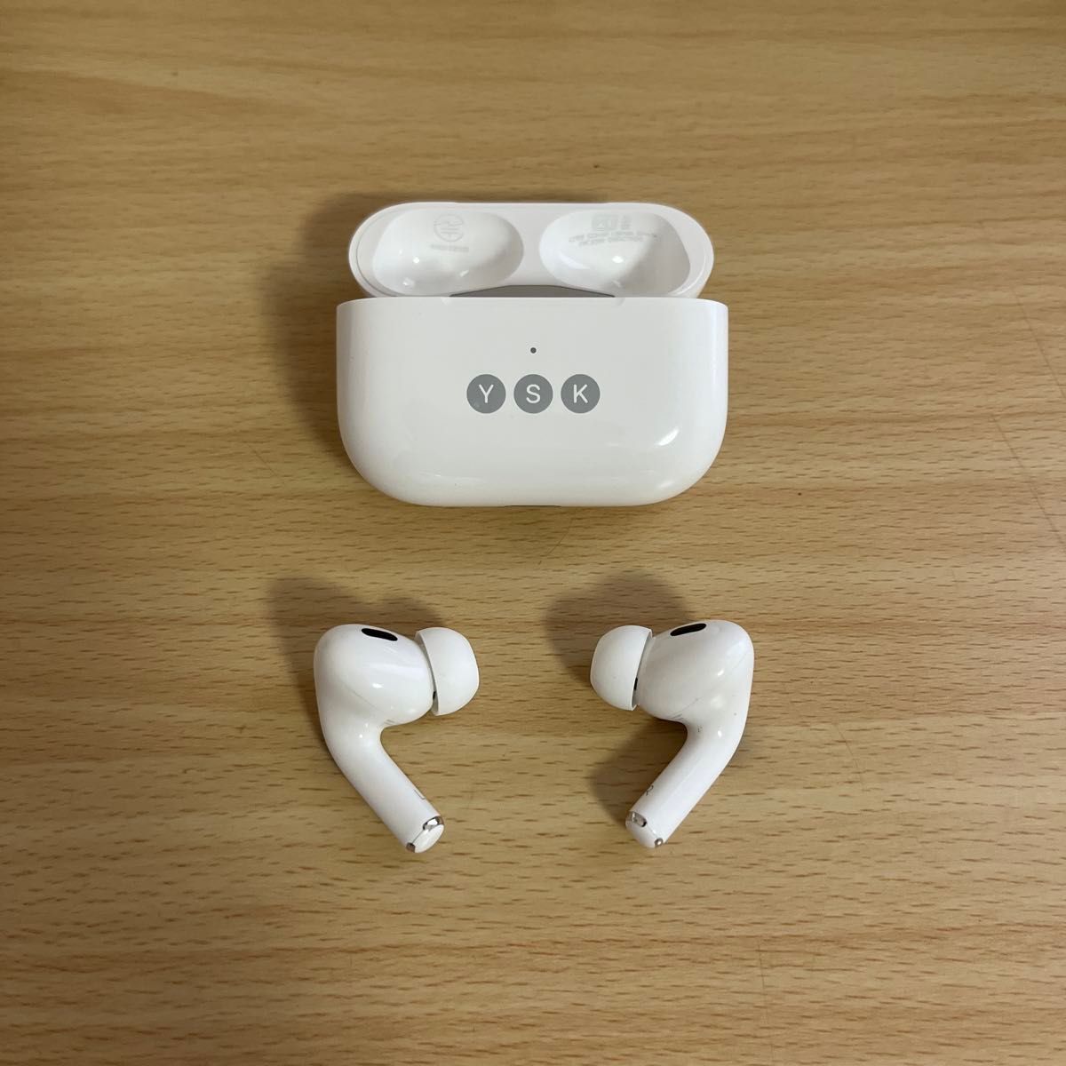 Apple AirPods Pro 第2世代 MTJV3J/A ワイヤレスイヤホン 1028 Apple AirPods Pro 第2世代 MTJV3J/A ワイヤレスイヤホン 1028