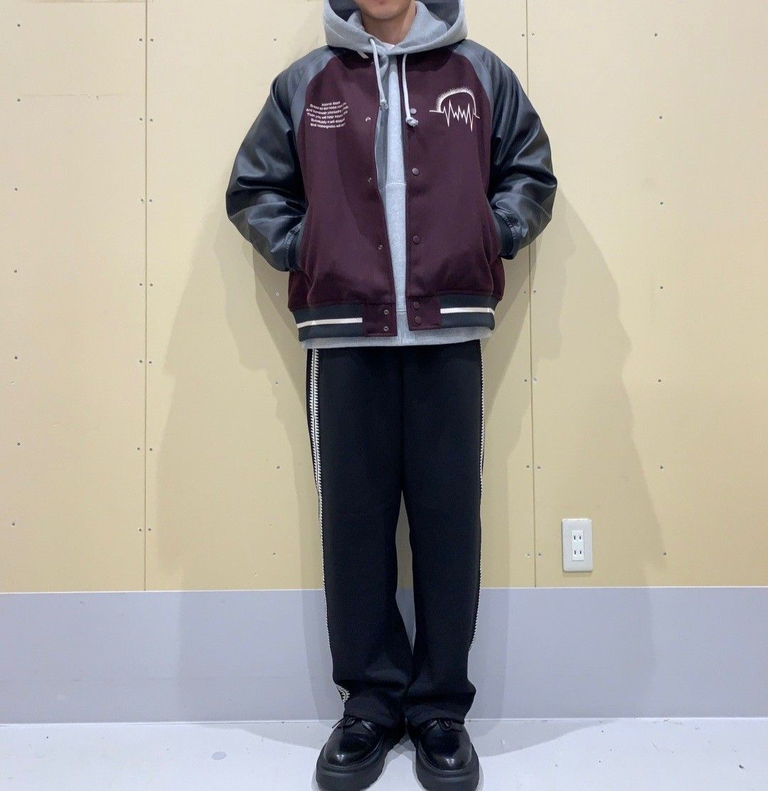 新品タグ付き 匿名・翌日発送 GU UNDERCOVER スタジャン Mサイズ 新品タグ付き 匿名・翌日発送 GU UNDERCOVER スタジャン Mサイズ