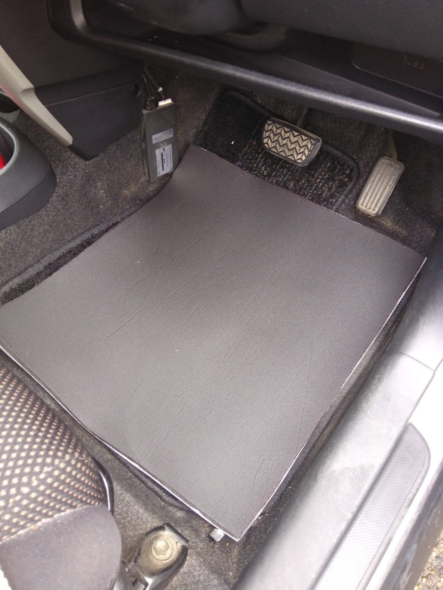 Paypayフリマ 普通車サイズ 5ミリ厚 遮音 吸音 防音マット 送料無料 デッドニングシート Paypayフリマ 普通車サイズ 5ミリ厚 遮音 吸音 防音マット 送料無料 デッドニングシート