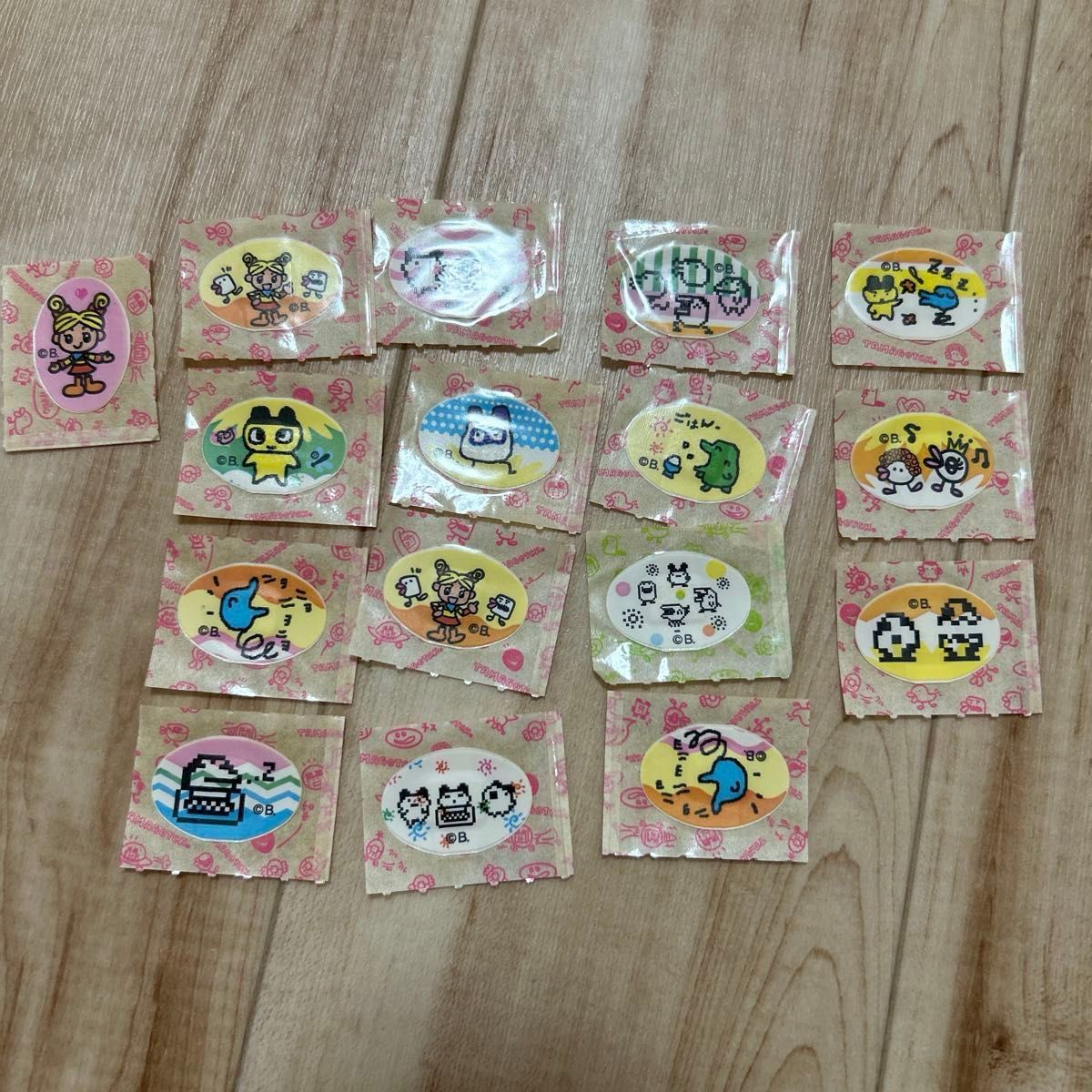 極美品】たまごっち レトロ 絆創膏ケース バンドエイド(2個 極美品】たまごっち レトロ 絆創膏ケース バンドエイド(2個