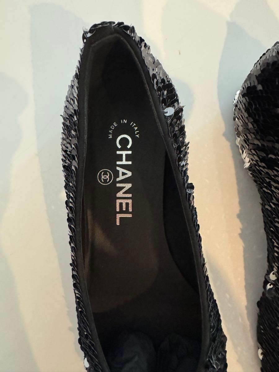 新品】2way CHANEL バレリーナ 黒 シルバー スパンコール 37 5 新品】2way CHANEL バレリーナ 黒 シルバー スパンコール 37 5