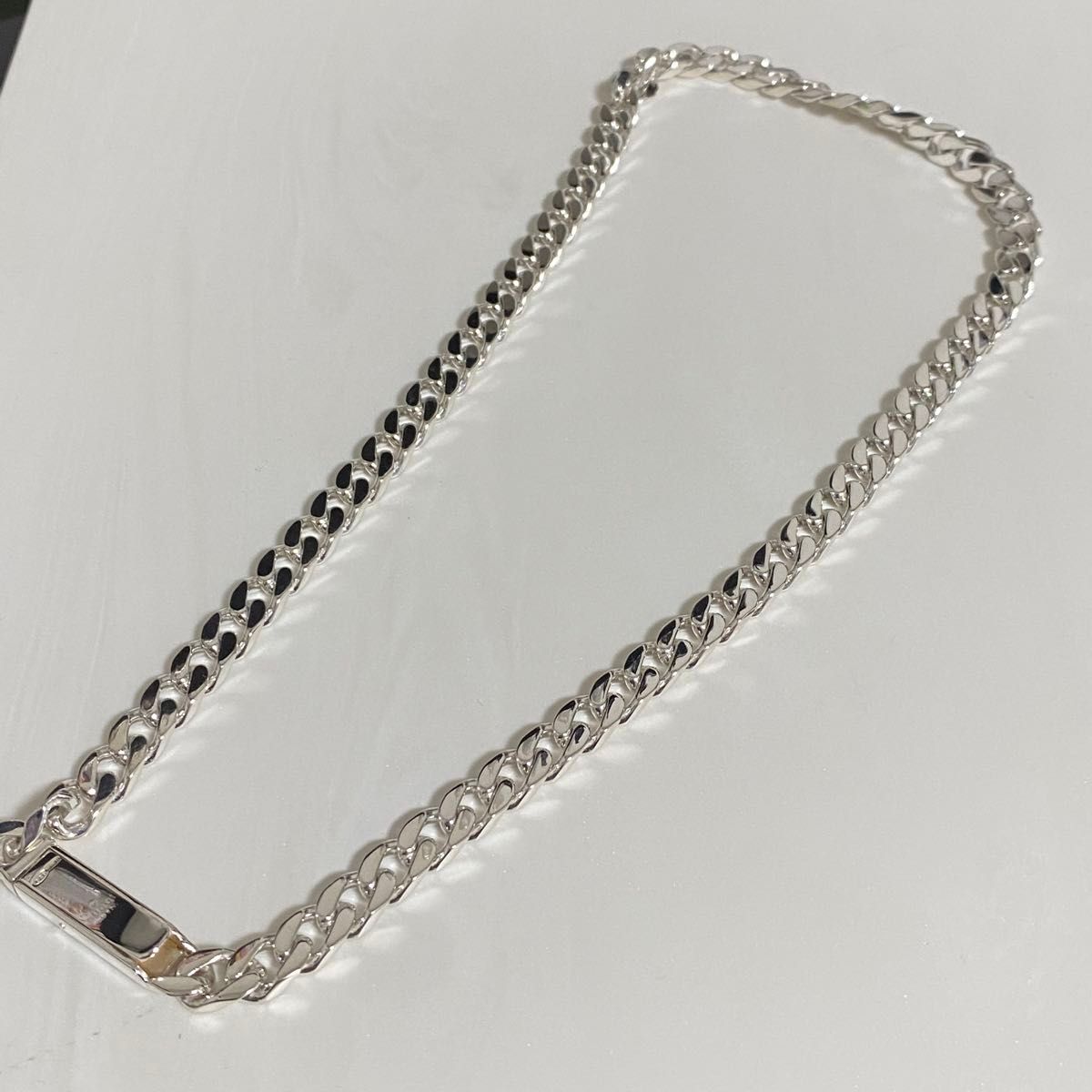 GUCCI 新品同様品 G刻印シルバーネックレス 喜平チェーン 極美品 GUCCI 新品同様品 G刻印シルバーネックレス 喜平チェーン 極美品
