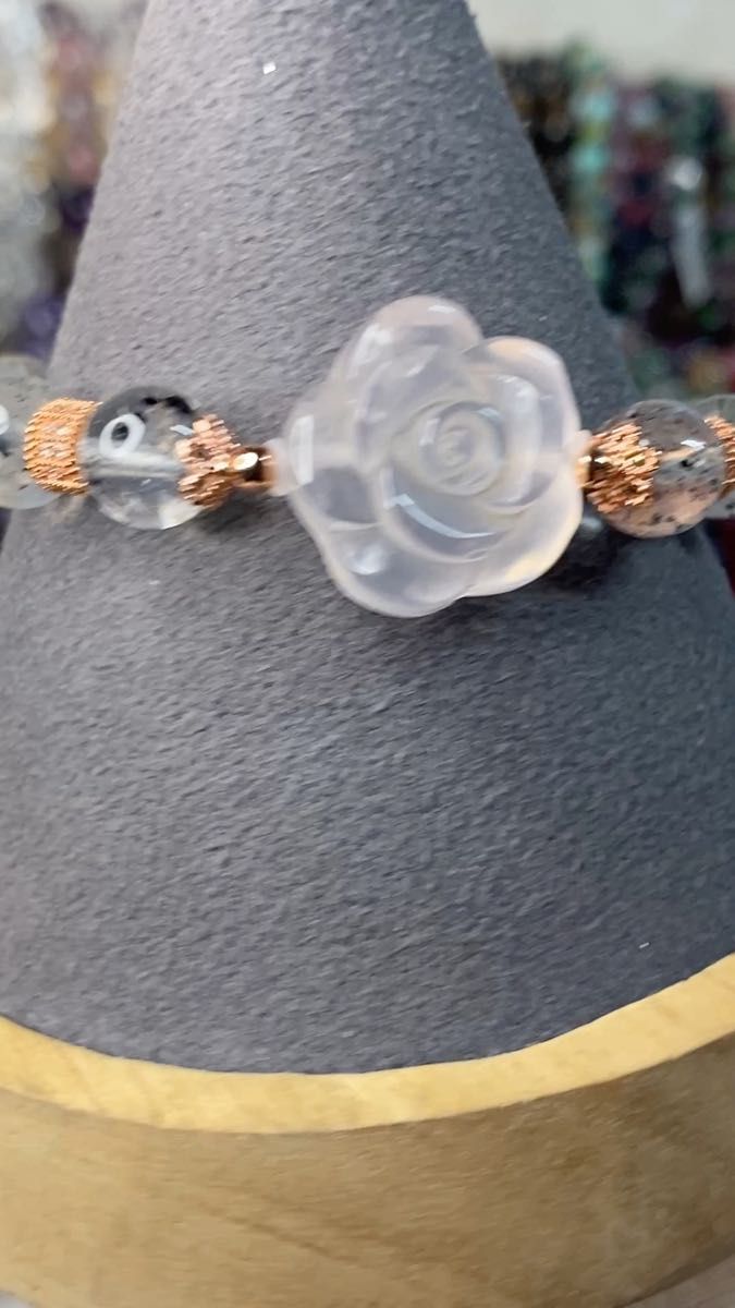 ローズクォーツ薔薇×バイオタイト雲母インローズクォーツブレス