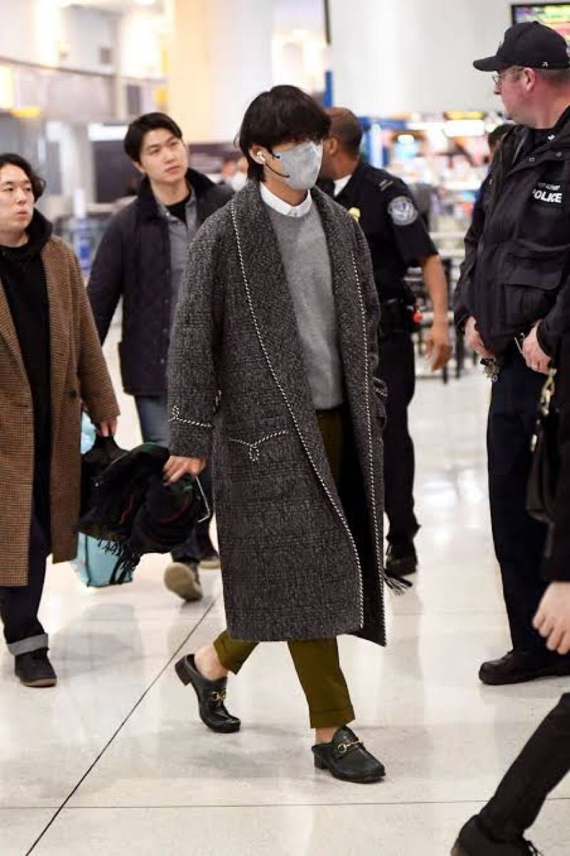 登坂広臣 テテ着用 19AW Celine バスローブコート 44 チェスター 登坂広臣 テテ着用 19AW Celine バスローブコート 44 チェスター