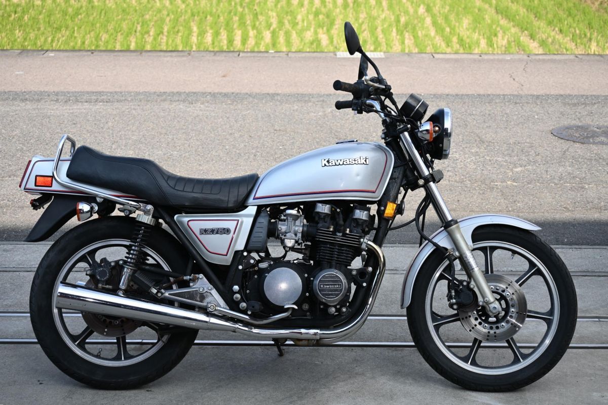 K642 当時物 Z750FX 2型 エンジン実働 ベース 条件付送料無料 K642 当時物 Z750FX 2型 エンジン実働 ベース 条件付送料無料