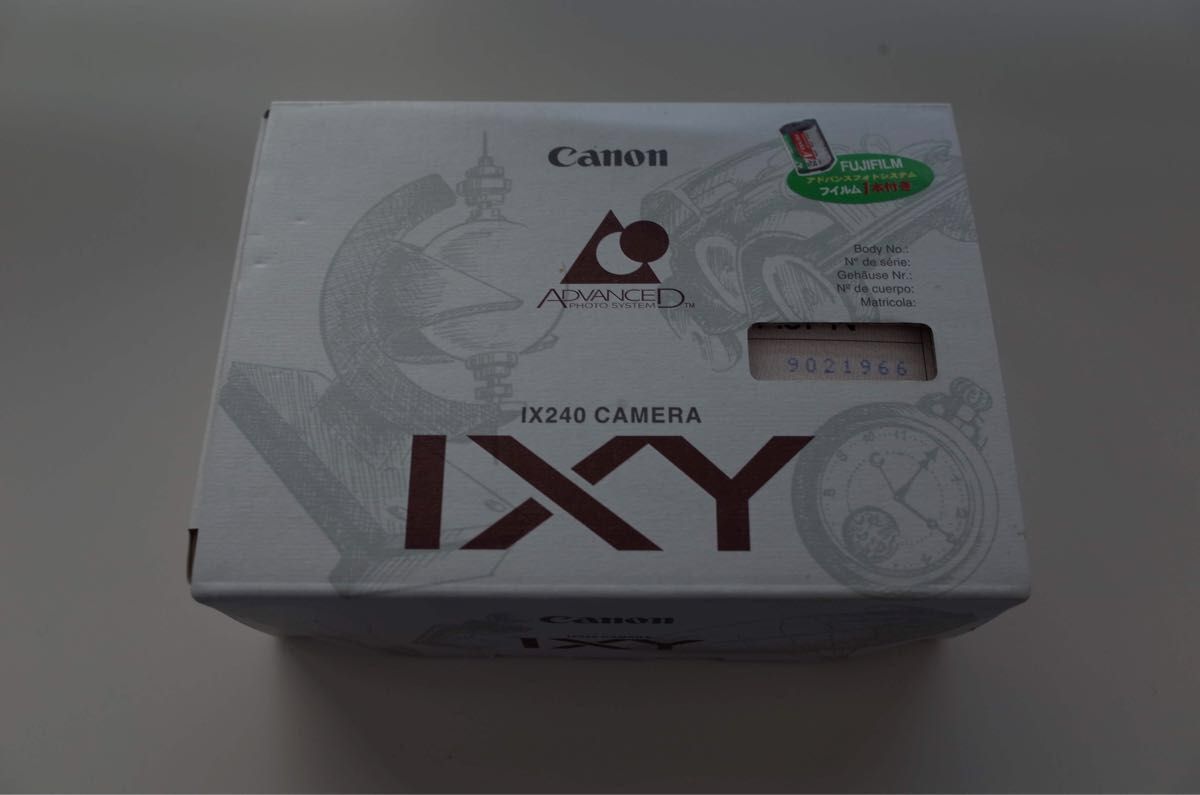 初代キャノンIXY(フィルムカメラ)動作確認済【未使用IX240 初代キャノンIXY(フィルムカメラ)動作確認済【未使用IX240