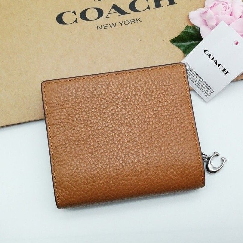 新商品　COACH　コーチ　スナップウォレット