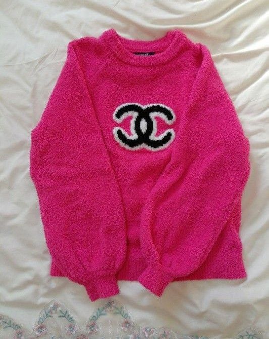 CHANEL セーター 一番人気のピンク モコモコ手触り 長袖 ニット CHANEL セーター 一番人気のピンク モコモコ手触り 長袖 ニット